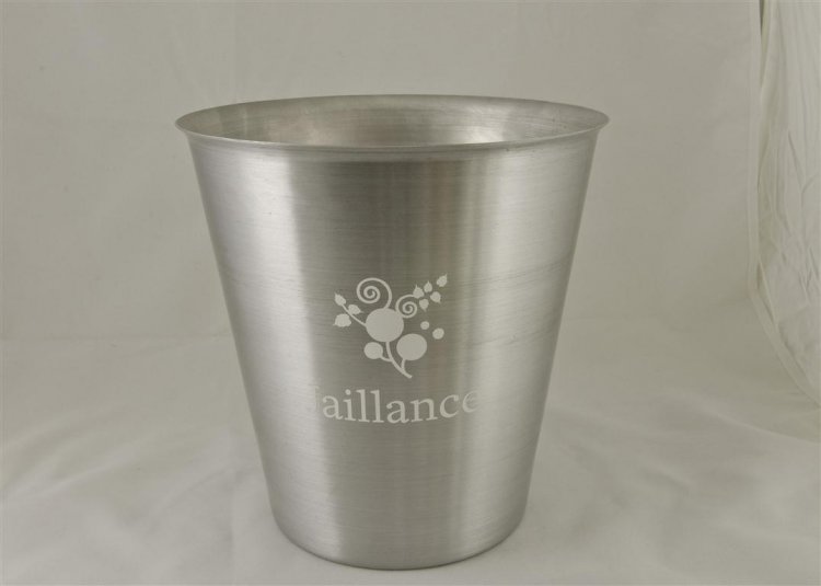 Ice Bucket, Silver. 7 Pints. - Click Image to Close