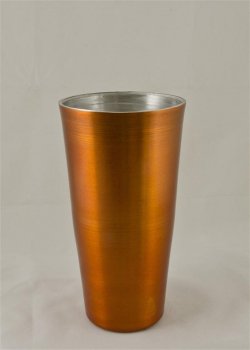 Boston Shaker, Orange. 24 oz.