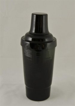 Cocktail Shaker, Black.16oz. With top, strainer, and cap.